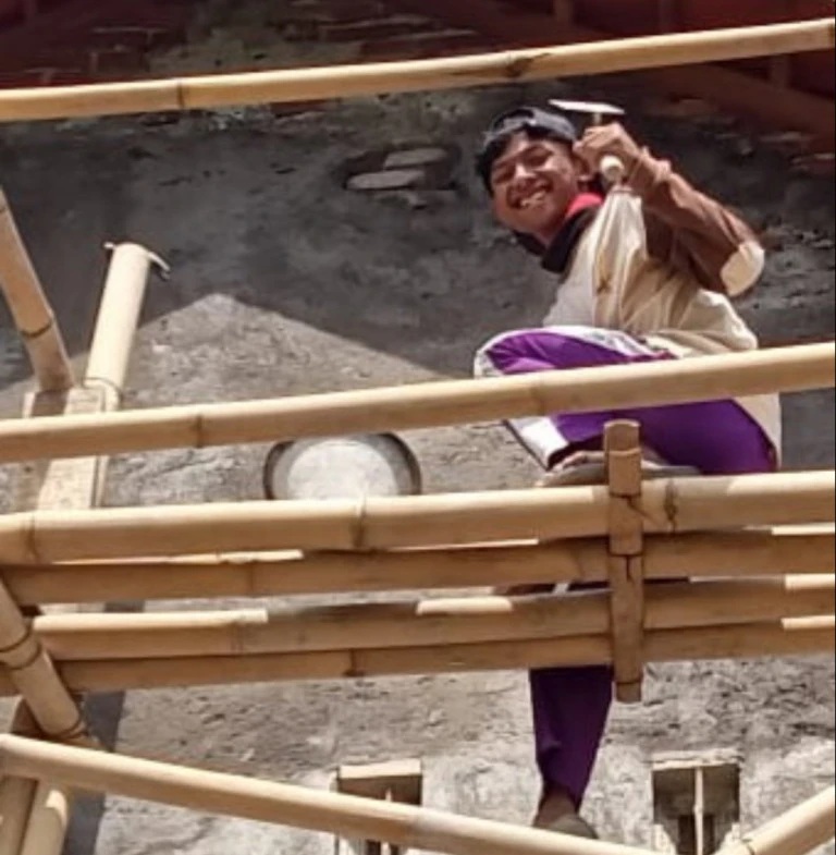 Kisah Alfath Menembus UGM, dari Jadi Tukang Bangunan hingga Torehkan Belasan Prestasi