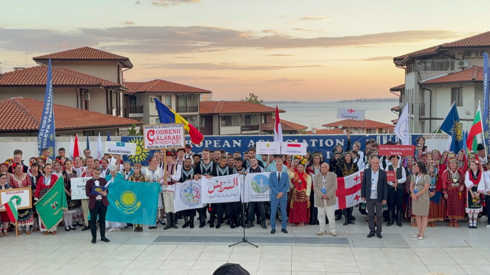 SMA Labschool Jakarta Raih Gold Medal di XVI World Championship of Folklore Bulgaria 2026
