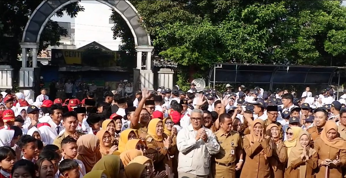 Pantau Hari Pertama MPLS, Walkot Bandung: Tak Boleh Ada Kekerasan!