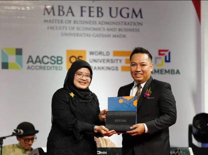 Lulus Magister Manajemen UGM Cuma 1 Tahun 1 Bulan! Ini Rahasia Martin Jadi Lulusan Tercepat