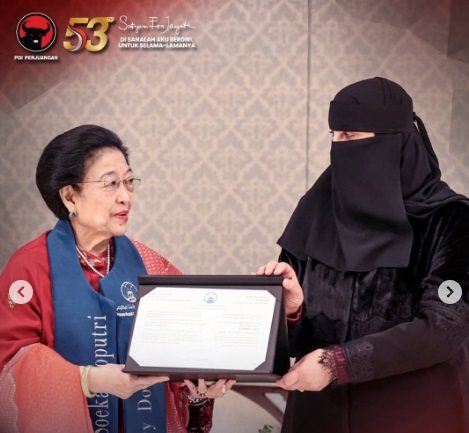 Selamat! Megawati Dianugerahi Gelar Doktor Honoris Causa dari Princess Nourah University Riyadh