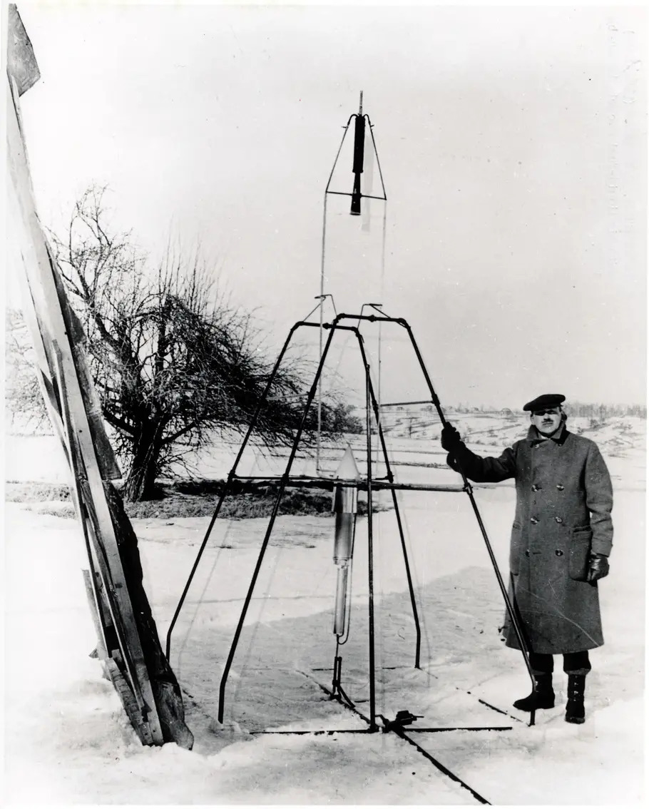 Pencipta Roket Pertama, Robert Goddard dan Roketnya_ DOK Air and Space Museum