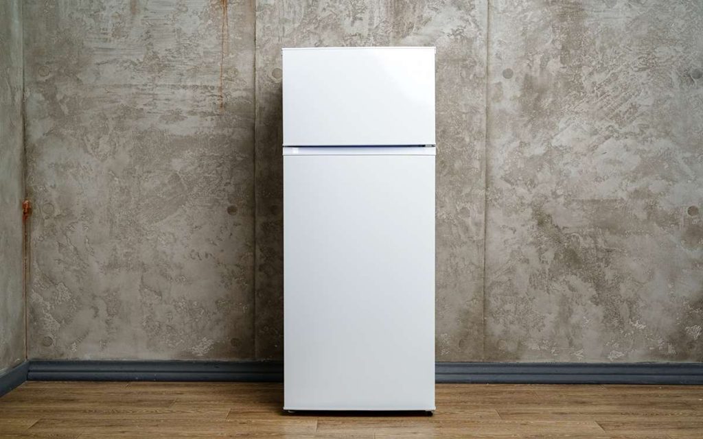 Daftar Harga Kulkas 2 Pintu Sharp Terbaru 2026