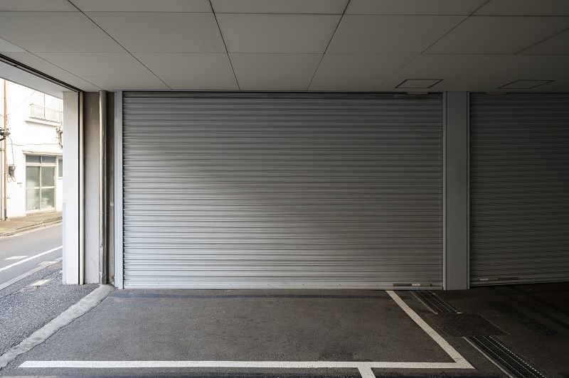 Jenis <i>Rolling Door</i>, Kelebihan dan Kekurangannya