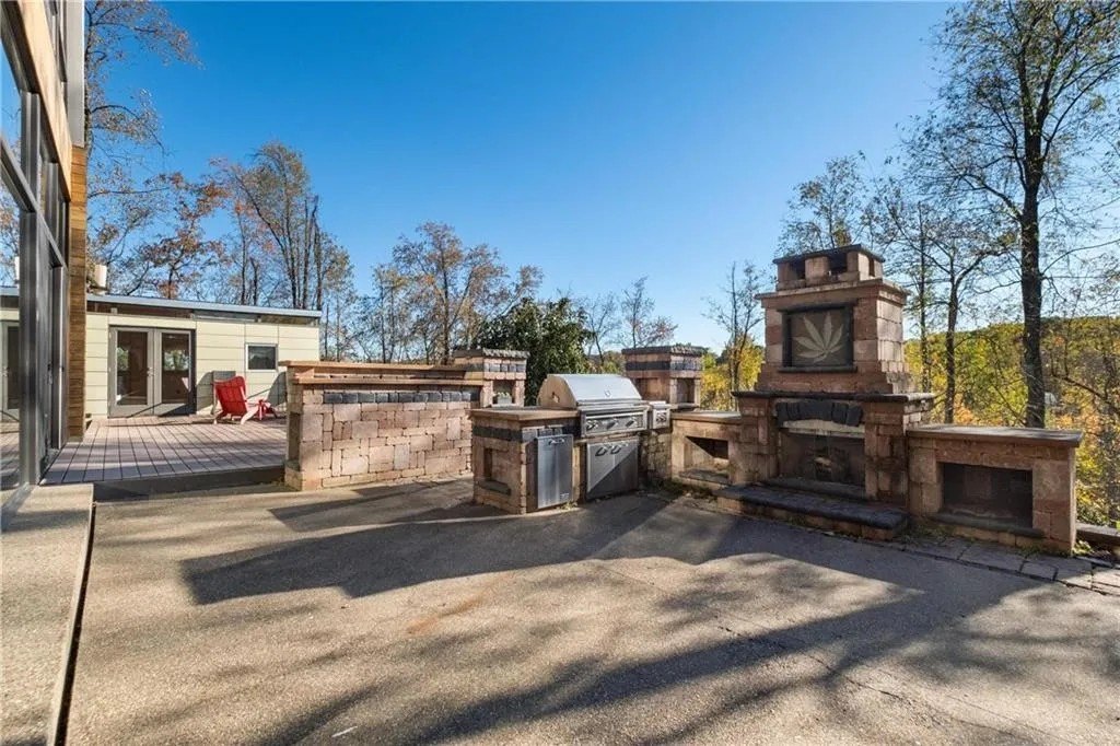 Tersandung Kasus Narkoba, Wiz Khalifa Jual Rumah Rp20 Miliar
