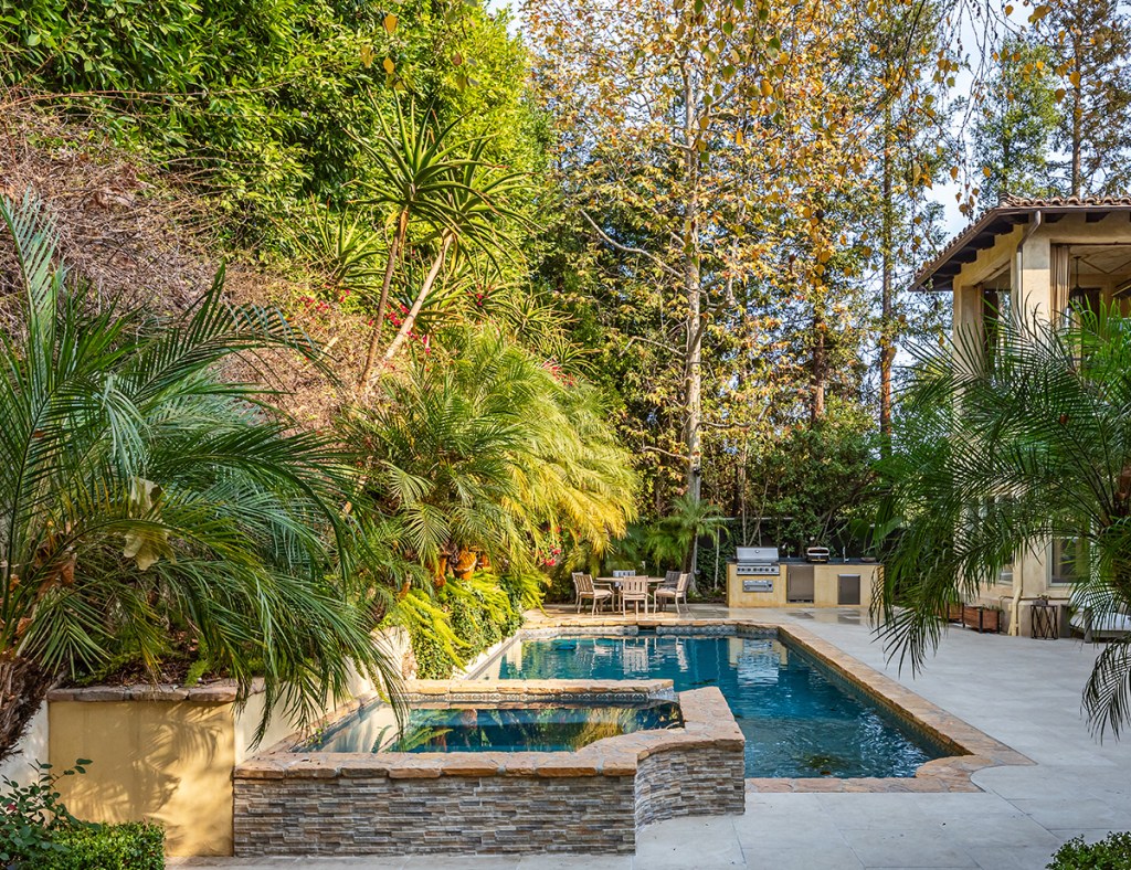Bekas Rumah Britney Spears di Beverly Hills Dijual Seharga Rp130 Miliar