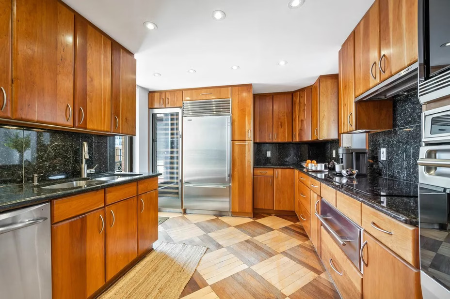 Raih Nominasi Grammy Award, Gracie Abrams Beli Apartemen Rp90 Miliar