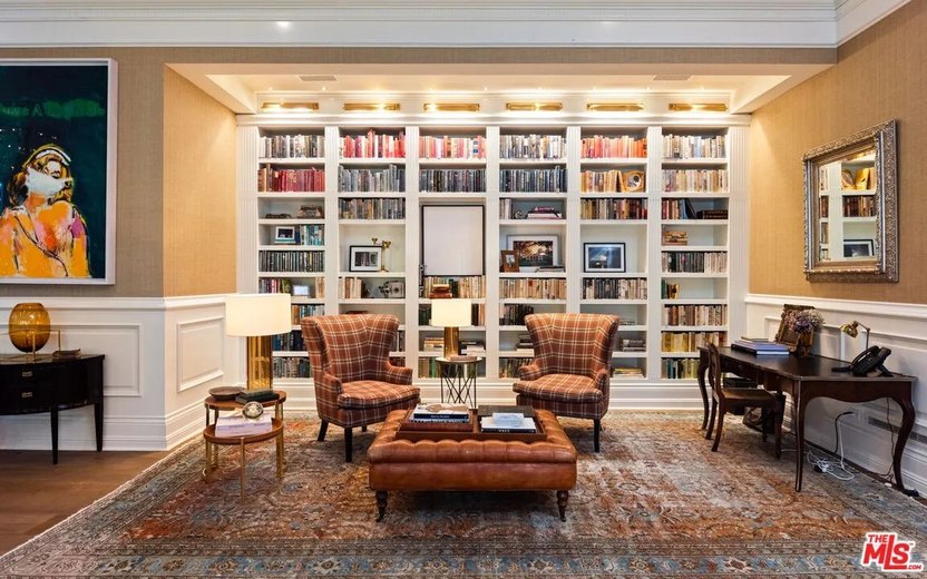 Resmi Bercerai, J-Lo dan Ben Affleck Sepakat bagi Rumah Mewah di Beverly Hills