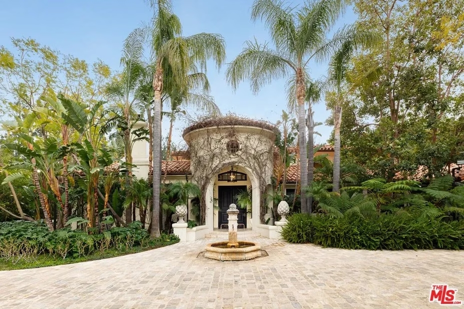Kris Jenner Jual Rumah Keeping Up With the Kardashians Seharga Rp220 M