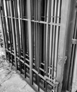 Ingin Rumah Terlihat Modern? Intip 5 Model Pagar Teralis Paling Dicari 2025