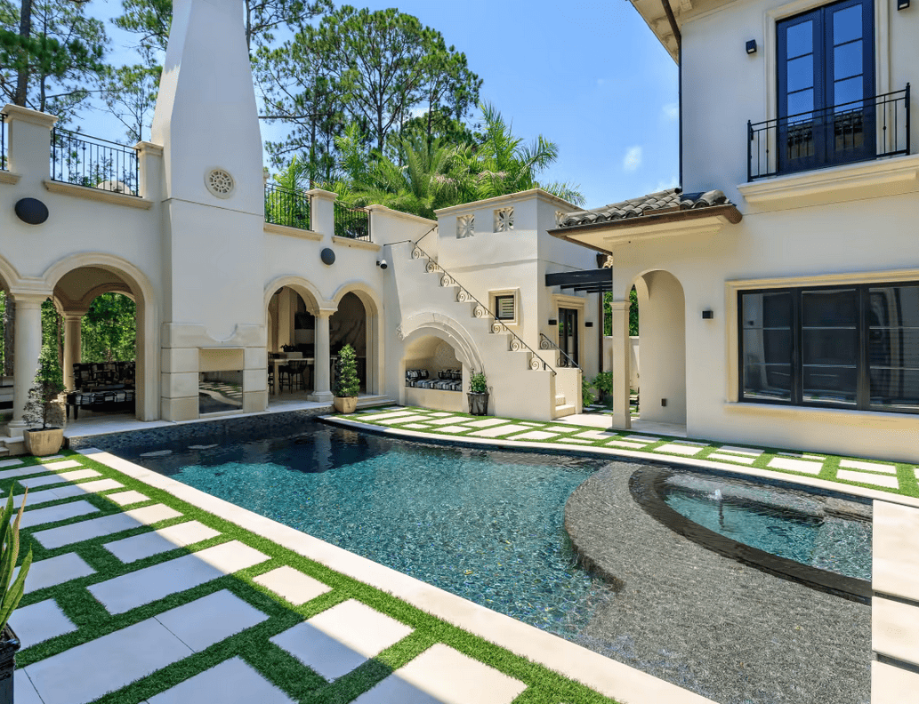 Intip Rumah Bertema Disney Seharga Rp246 Miliar, Ada Frozen hingga Star Wars