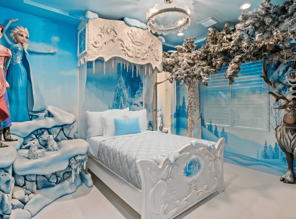 Intip Rumah Bertema Disney Seharga Rp246 Miliar, Ada Frozen hingga Star Wars