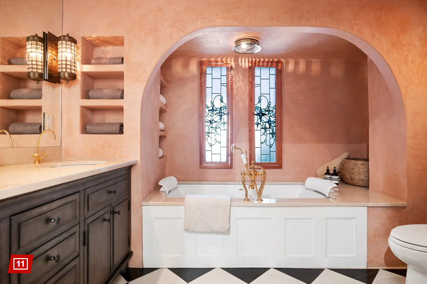 Intip Apartemen Mewah Milik Mantan model Victorias Secret