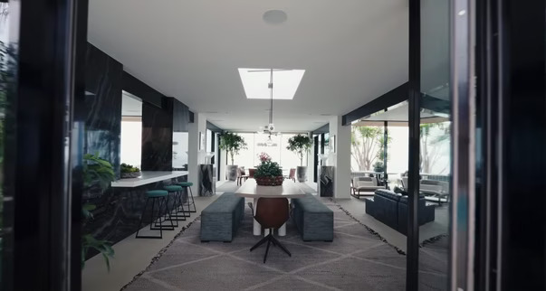 Koleksi Rumah Ellen Pompeo, Pemeran Greys Anatomy dengan Bayaran Tertinggi