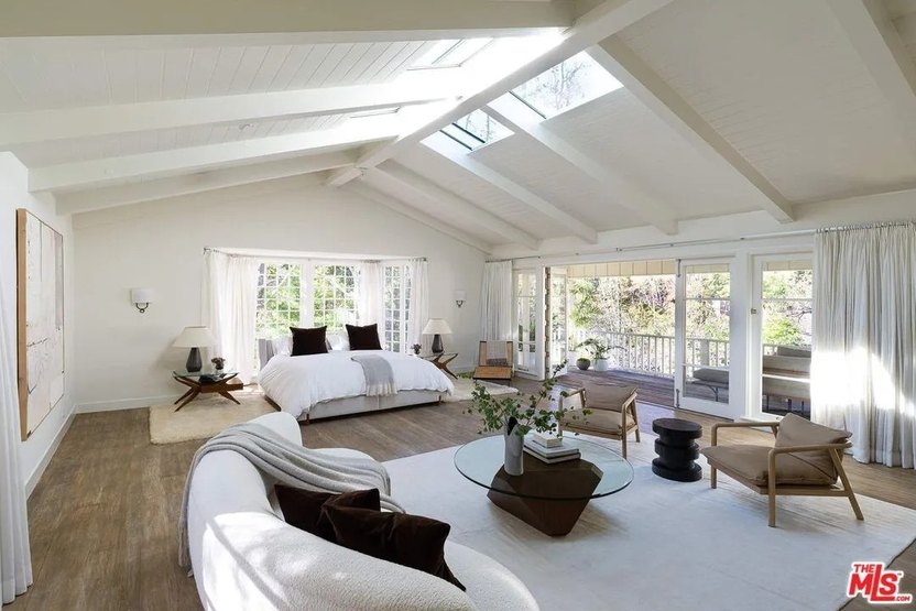 <i>Gak</i> Laku-laku, Jim Carrey Banting Harga Rumah Jadi Rp319 Miliar