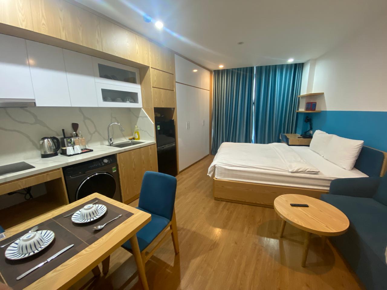 Mengintip Nyamannya Hunian Tenang di Tepi Danau Hanoi