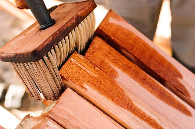 Tips Jaga Furnitur Kayu Tetap <i>Glowing</i>