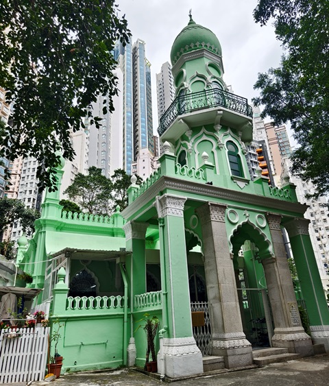 Berkunjung ke Jamia Mosque, Masjid Tertua Berumur 109 Tahun di Hong Kong