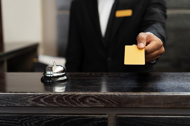 Kamu Pilih Mana? Hotel atau Apartemen Buat <i>Staycation</i>