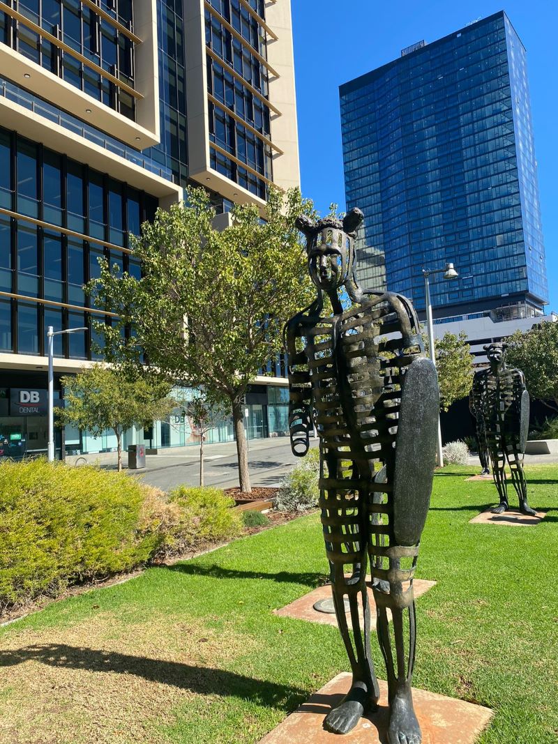 Mengagumi Bangunan Cantik hingga Tepi Laut Perth Pakai Becak Khas Australia