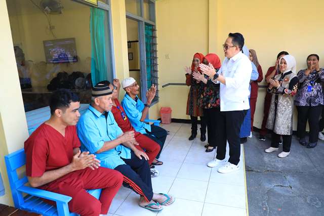 Penurunan Tertinggi Nasional, Jatim Cetak Sejarah Pertama Kali Angka Kemiskinan Tembus 1 Digit