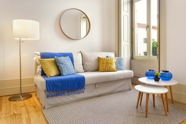 Perlukah Punya Sofa di Ruang Tamu Minimalis?