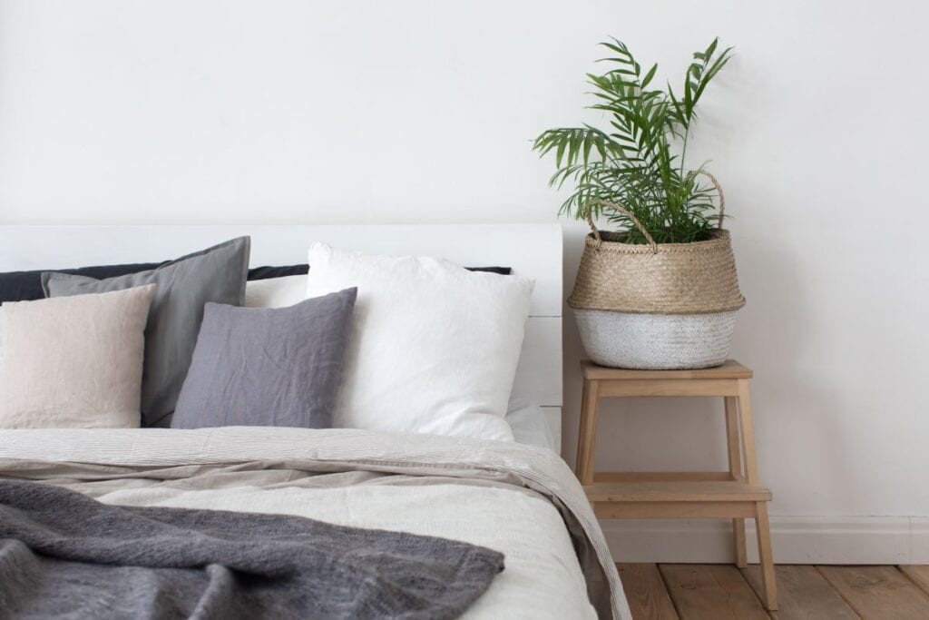 7 Penyebab Kamar Tidur Terasa Kosong
