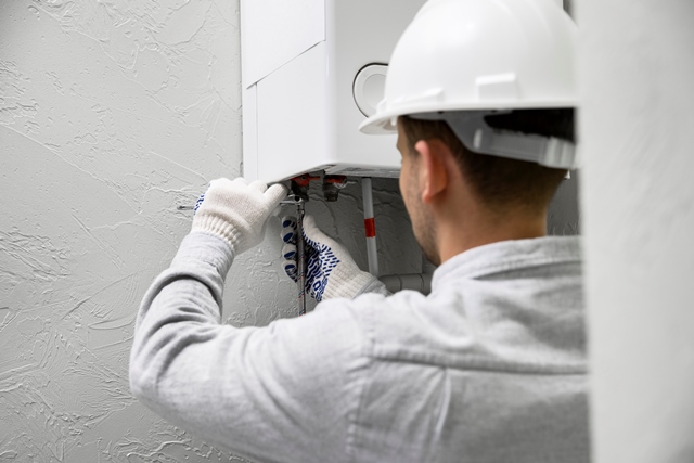 Begini Cara Pasang <i>Water Heater</i> yang Aman