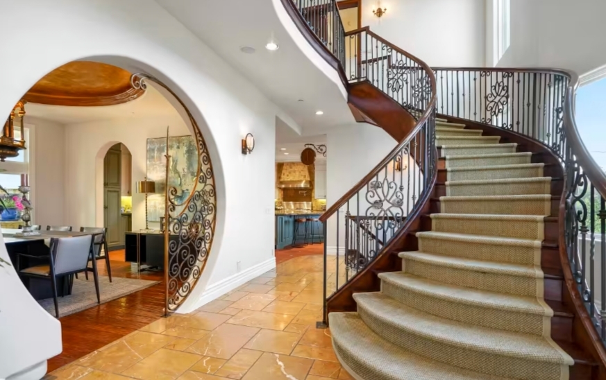 Bekas Rumah Vanessa Hudgens Dijual Rp71 Miliar