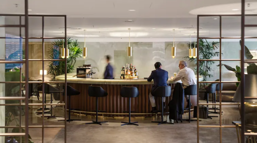 Ada Spa hingga Suite Pribadi, Ini 8 <i>Lounge</i> Bandara yang Bikin Takjub!