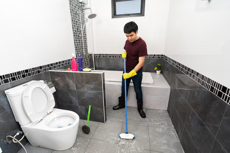 Awas! 5 Kebiasaan Ini Bikin Kamar Mandi Kotor