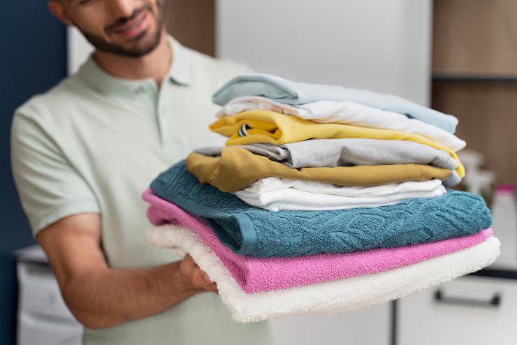 Apa Itu <i>Dry Clean</i>? Tips dan Cara Mencucinya yang Tepat