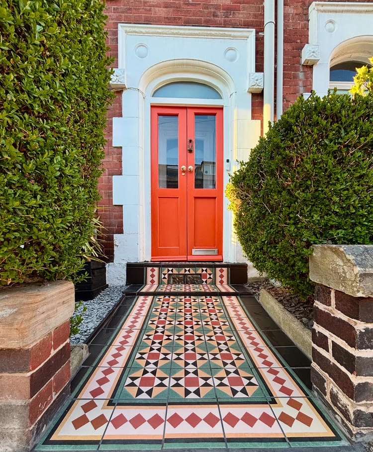 Mau Rumah Terlihat Lebih Mahal? Coba Salah Satu dari 5 Warna Pintu Ini