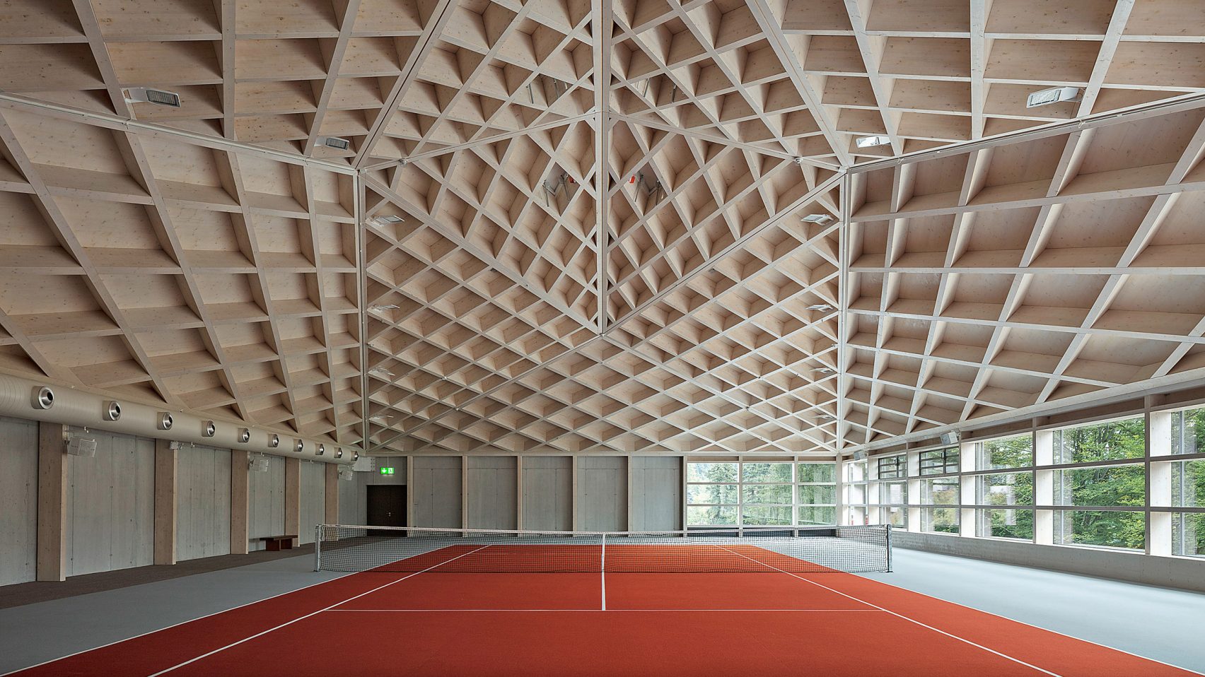 8 Desain Lapangan Tenis Antimainstream di Dunia, Ada Indonesia!