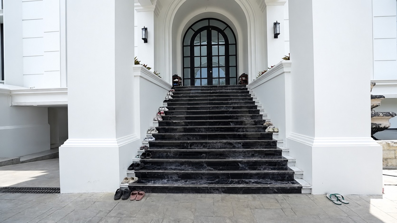 Potret Rumah Sarwendah, Punya Studio Balet dan Kolam Rooftop