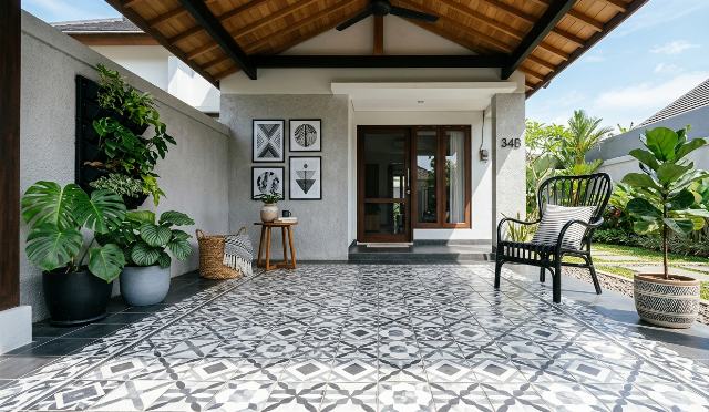 5 Inspirasi Keramik Teras Rumah Tropis, Tahan Panas dan Anti Licin