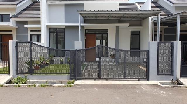 Pagar Melengkung Motif Berlubang