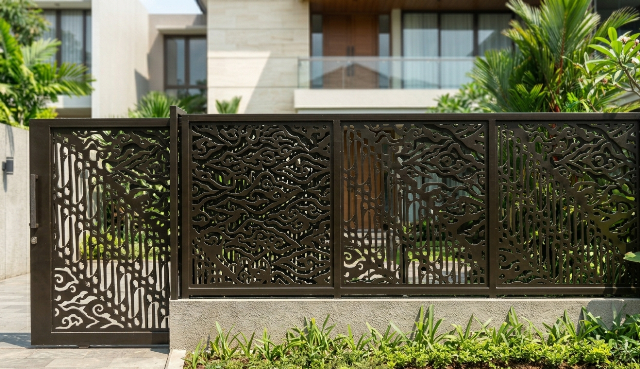 Lagi Tren! Pagar Laser Cutting Bikin Rumah Naik Kelas