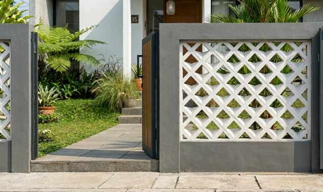 5 Motif Pagar Roster Minimalis untuk Tampilan Rumah Modern
