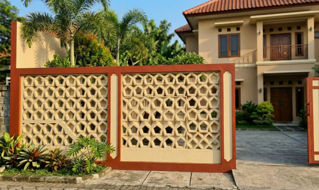 5 Motif Pagar Roster Minimalis untuk Tampilan Rumah Modern