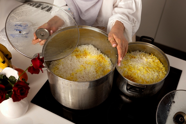 Cara Masak Nasi di Kompor agar Pulen dan Tidak Cepat Basi