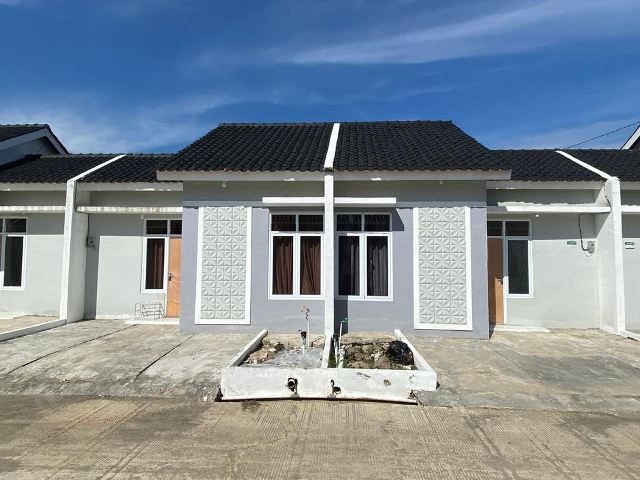 rumah di karanganyar
