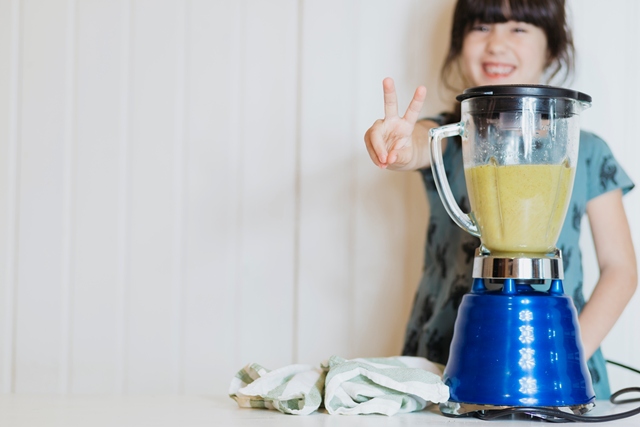 7 Blender untuk <i>Smoothies</i> yang Praktis dan Mudah Dipakai