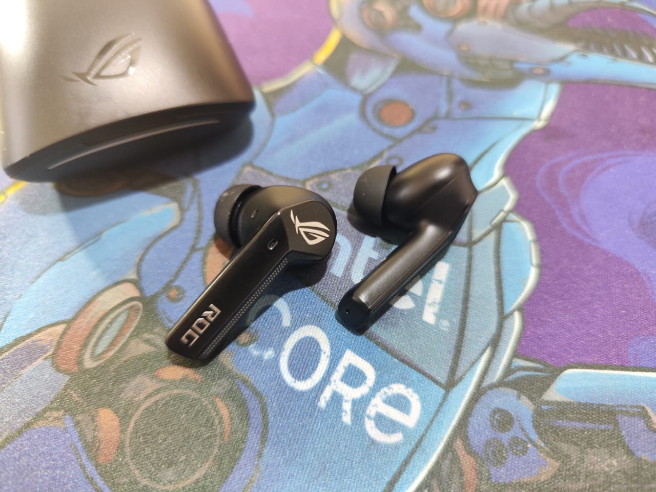 Review Asus ROG Cetra TWS, Bekal Mantap Buat Gaming di Hape