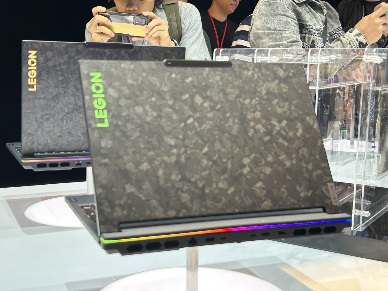 Laptop Legion 9i Punya Desain Paling Agresif