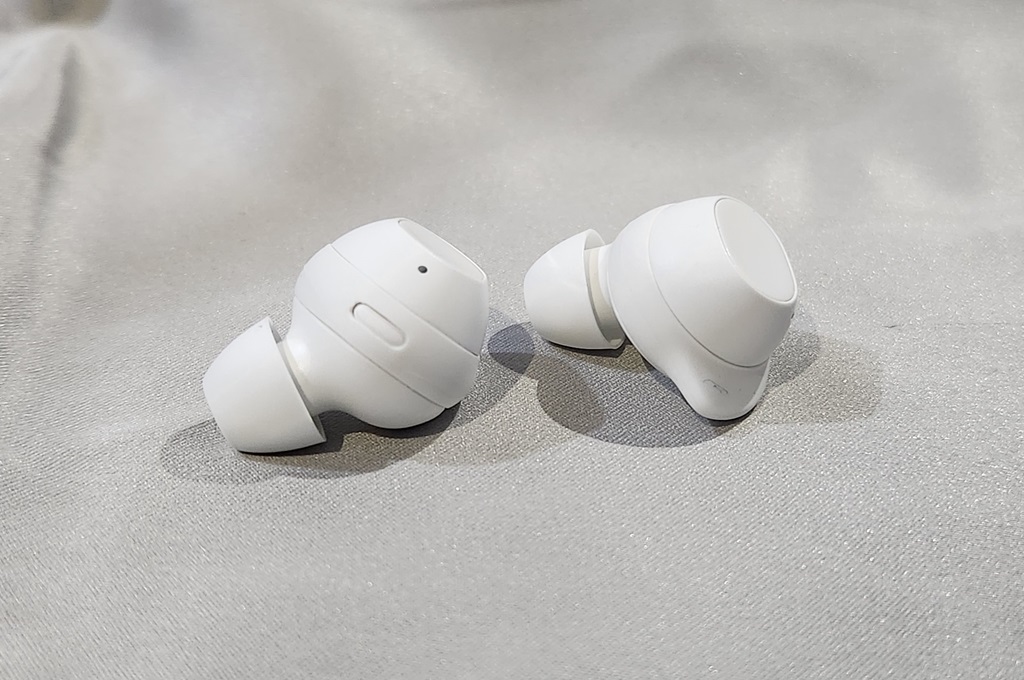 Samsung galaxy buds fe белый