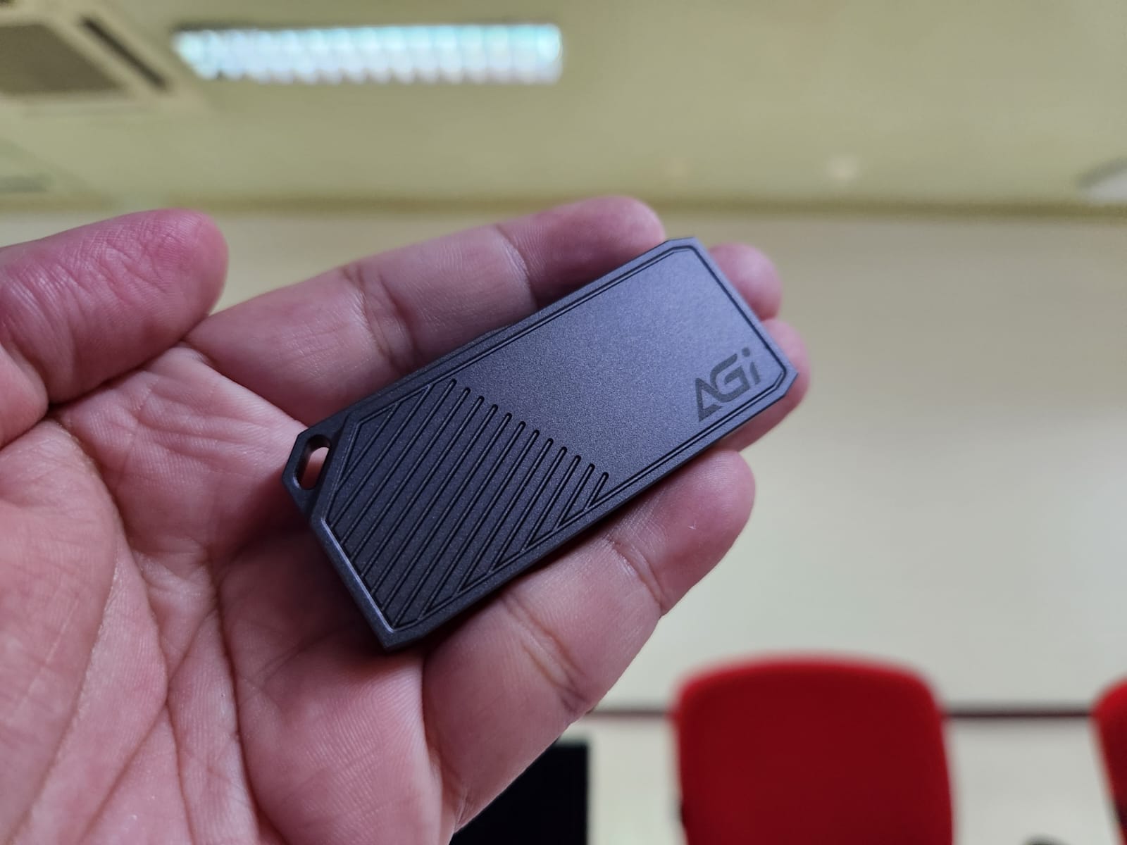 AGI ED238, SSD NVMe Eksternal Mungil dan Ringkas