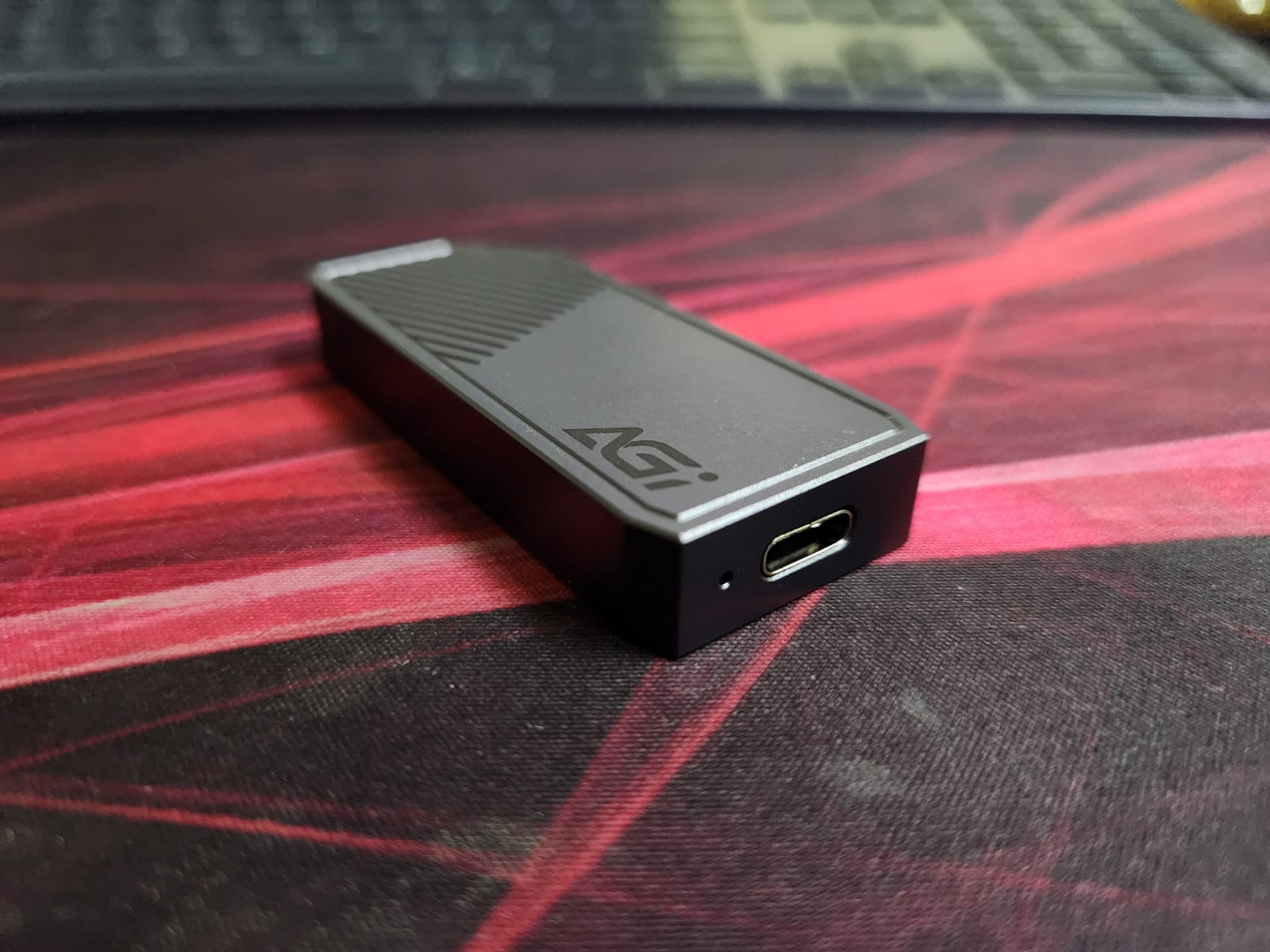 AGI ED238, SSD NVMe Eksternal Mungil dan Ringkas