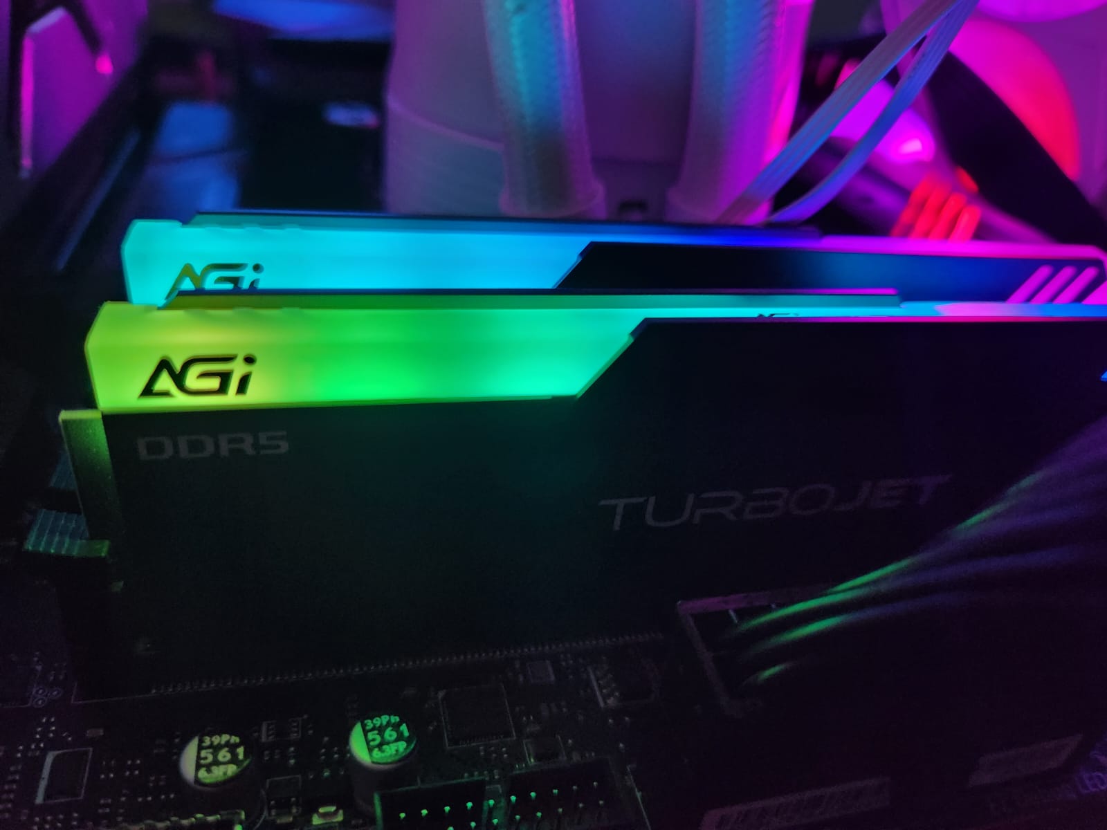 AGI UD858 Turbojet 32GB, RAM DDR5 Solid