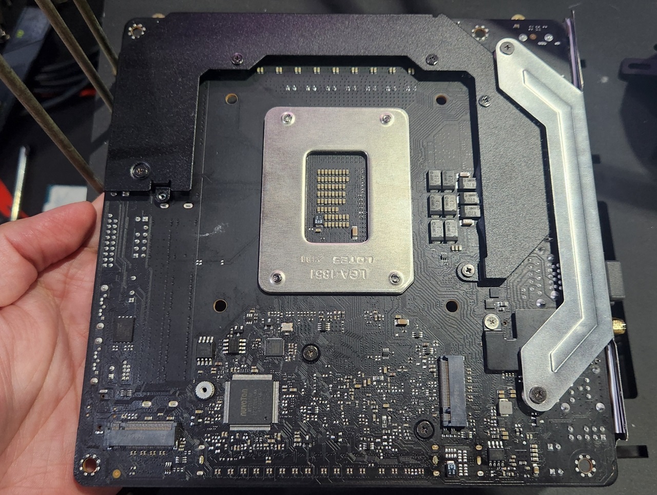 ASRock Z890I Nova WiFi, Mini-ITX Performa Kelas Atas